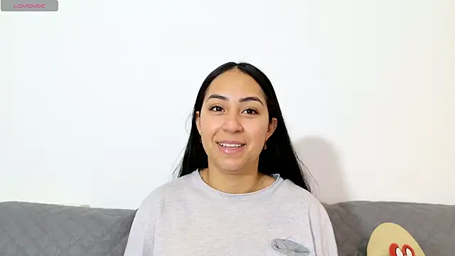 Snapshot of vanessaadol chatting on May 7, 2026, 8:42 am vanessaadol online show from May 7, 2026, 8:42 am