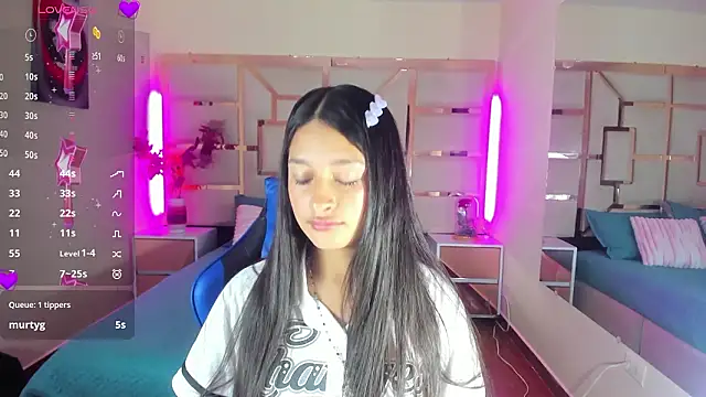 Snapshot of sofia_belmont chatting on March 7, 2026, 1:52 pm sofia belmont online show from March 7, 2026, 1:52 pm