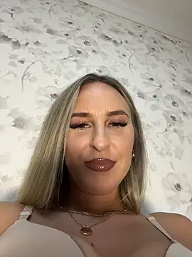 Snapshot of LexyTuned chatting on March 7, 2026, 9:34 pm LexyTuned online show from March 7, 2026, 9:34 pm