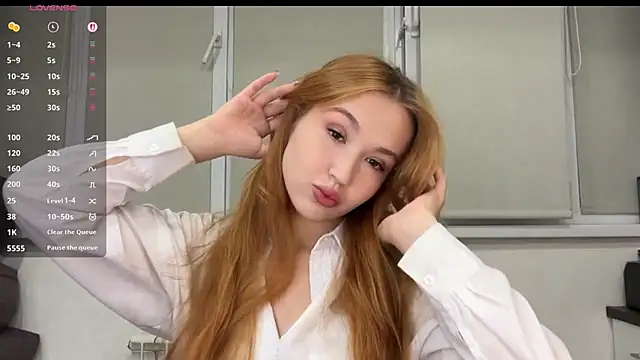 Snapshot of Anne_Blossomm chatting on July 28, 2026, 7:04 pm Anne Blossomm online show from July 28, 2026, 7:04 pm