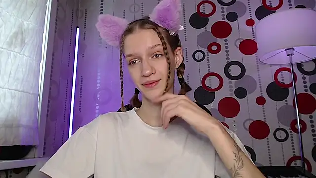 Chrissy Joyful online show from July 9, 2026, 4:05 am