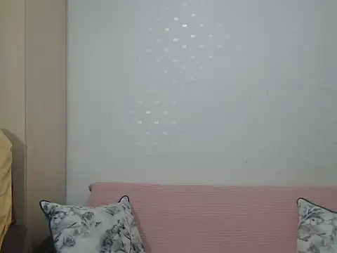 Snapshot of BlondEagleMuscle chatting on March 19, 2026, 9:35 am BlondEagleMuscle online show from March 19, 2026, 9:35 am