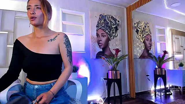 ZoeTaylorl online show from March 9, 2026, 12:09 pm