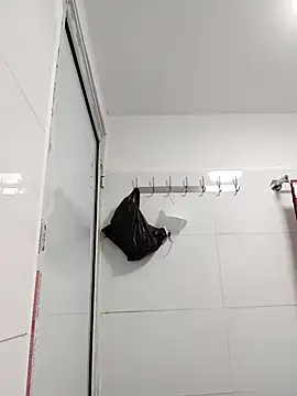 Ruby-xx online show from April 14, 2026, 12:55 pm