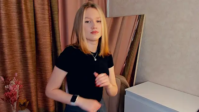 Snapshot of CelsaDelucia chatting on March 10, 2026, 7:35 am CelsaDelucia online show from March 10, 2026, 7:35 am