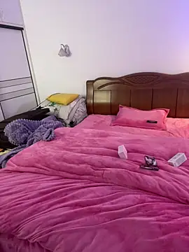 Snapshot of YD02 chatting on March 6, 2026, 12:23 pm YD02 online show from March 6, 2026, 12:23 pm