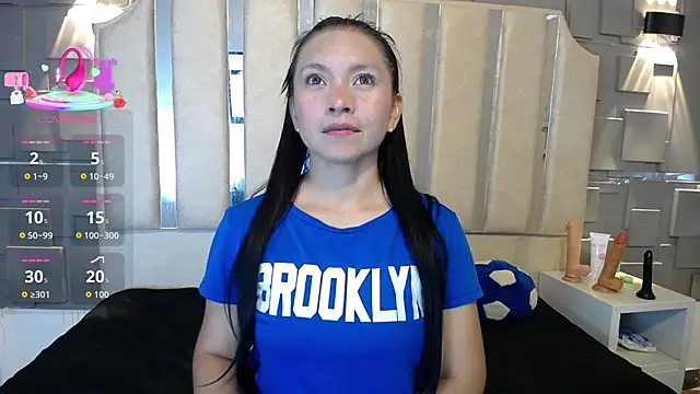 Chloe16  online show from May 13, 2026, 5:43 pm