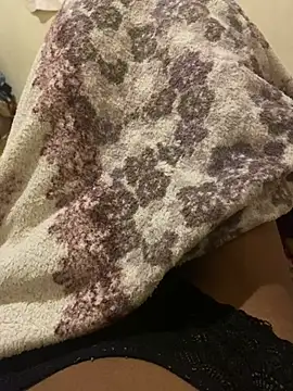 Snapshot of Safadona001 chatting on March 9, 2026, 10:19 am Safadona001 online show from March 9, 2026, 10:19 am