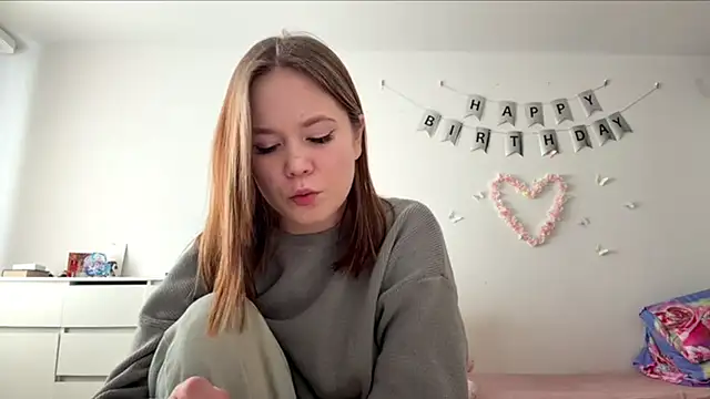 Snapshot of XeniaBerber chatting on March 9, 2026, 10:19 am XeniaBerber online show from March 9, 2026, 10:19 am