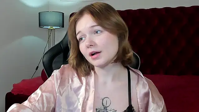 ElinaVale online show from July 6, 2026, 3:03 pm