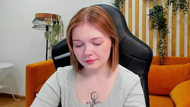 ElinaVale online show from July 10, 2026, 5:12 am