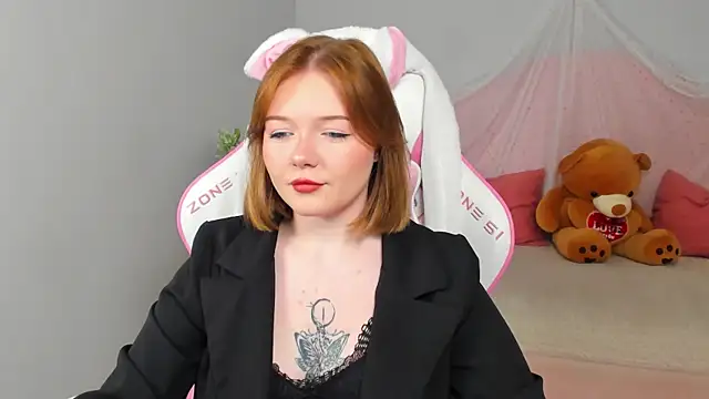 ElinaVale online show from July 13, 2026, 5:05 pm