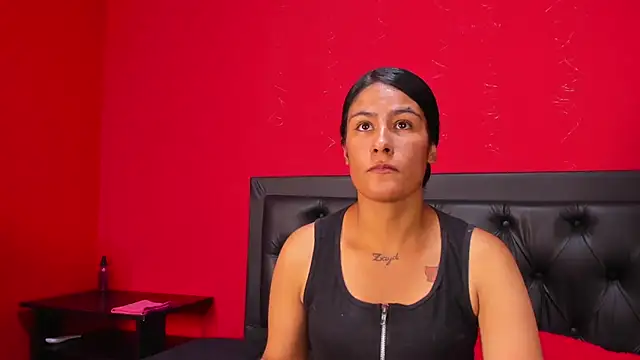 Snapshot of ailyn-18 chatting on March 6, 2026, 11:45 pm ailyn-18 online show from March 6, 2026, 11:45 pm