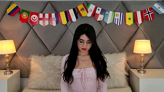 OliviaDiaz online show from June 16, 2026, 8:22 pm