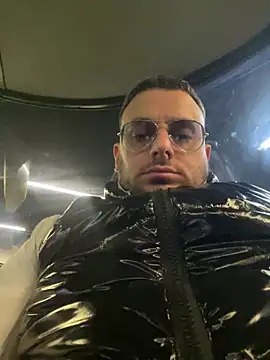 tonyboys19418 online show from March 8, 2026, 9:07 pm