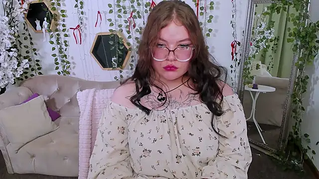 Snapshot of Emily_Muse chatting on March 13, 2026, 1:18 pm Emily Muse online show from March 13, 2026, 1:18 pm