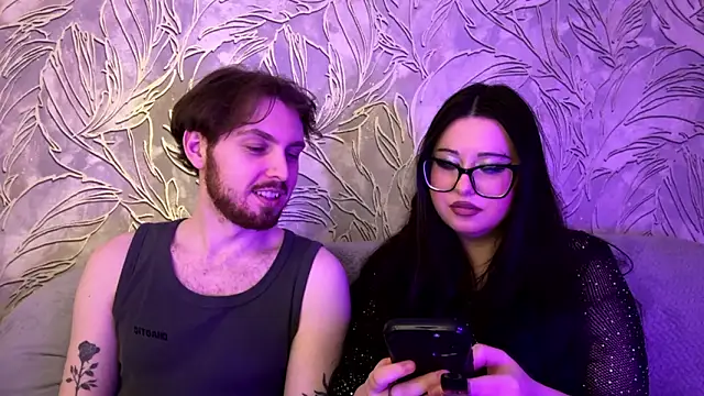 Snapshot of LunaWithAdrian chatting on March 8, 2026, 1:03 am LunaWithAdrian online show from March 8, 2026, 1:03 am