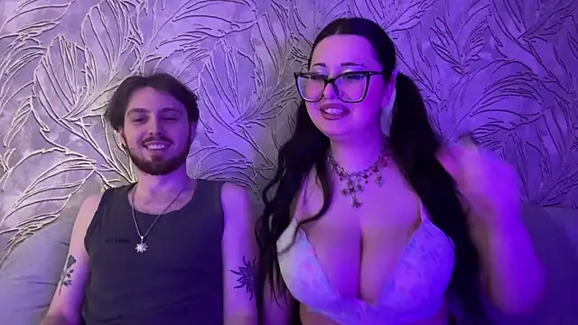 Snapshot of LunaWithAdrian chatting on March 9, 2026, 12:36 am LunaWithAdrian online show from March 9, 2026, 12:36 am