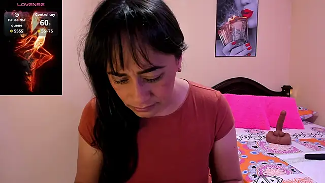 Snapshot of sara_florez12 chatting on April 7, 2026, 11:10 am sara florez12 online show from April 7, 2026, 11:10 am