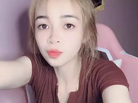 Snapshot of Odile068 chatting on March 8, 2026, 6:34 pm Odile068 online show from March 8, 2026, 6:34 pm