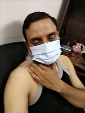 Snapshot of rockym1995 chatting on March 8, 2026, 8:45 pm rockym1995 online show from March 8, 2026, 8:45 pm