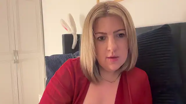 annabellewarick online show from May 30, 2026, 9:34 pm