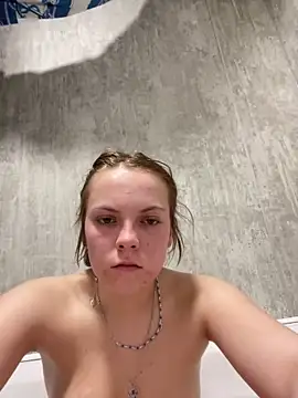 Englishgirly26 online show from March 8, 2026, 6:44 pm