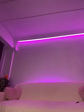 Snapshot of ScarletFlameee chatting on March 16, 2026, 8:24 pm ScarletFlameee online show from March 16, 2026, 8:24 pm
