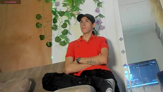 Snapshot of Kos_storm chatting on March 10, 2026, 3:39 pm Kos storm online show from March 10, 2026, 3:39 pm