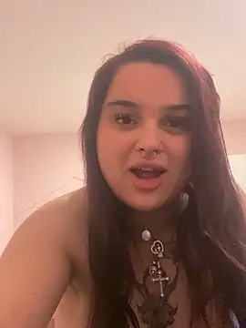 Snapshot of miamelt chatting on March 8, 2026, 10:24 pm miamelt online show from March 8, 2026, 10:24 pm