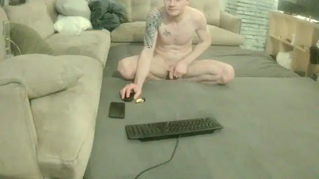 Snapshot of rudy25cm chatting on March 9, 2026, 11:42 pm rudy25cm online show from March 9, 2026, 11:42 pm