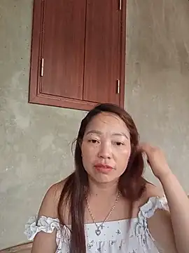 Yellow-pink online show from July 10, 2026, 11:35 am