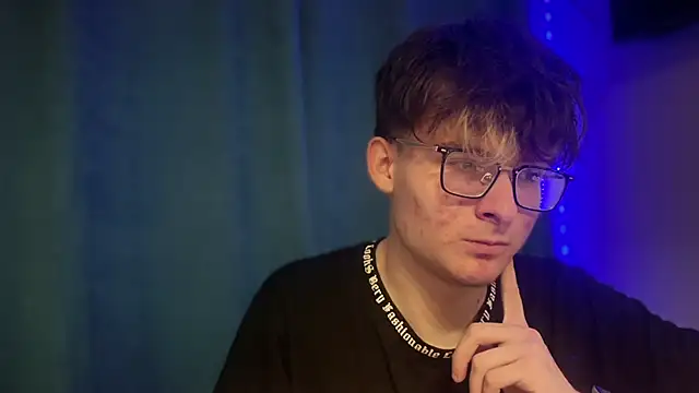 niksikor online show from April 11, 2026, 6:56 pm