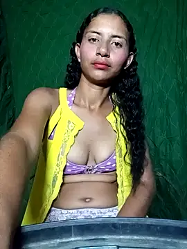 Snapshot of LucyHadans chatting on March 9, 2026, 2:04 am LucyHadans online show from March 9, 2026, 2:04 am