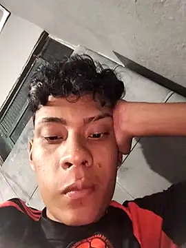 Snapshot of ROCHAIZ chatting on April 5, 2026, 2:31 am ROCHAIZ online show from April 5, 2026, 2:31 am