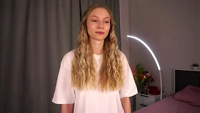 Snapshot of ShaeCoen chatting on March 10, 2026, 5:12 am ShaeCoen online show from March 10, 2026, 5:12 am