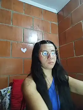 Snapshot of Amanda_x1 chatting on April 16, 2026, 8:09 pm Amanda x1 online show from April 16, 2026, 8:09 pm