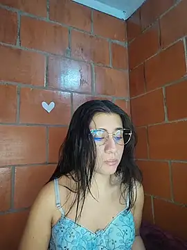 Snapshot of Amanda_x1 chatting on April 30, 2026, 7:53 pm Amanda x1 online show from April 30, 2026, 7:53 pm