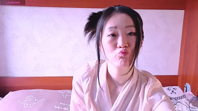 AikooYamada online show from May 30, 2026, 6:21 am