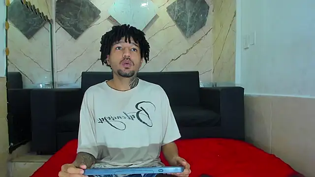 Snapshot of Angelo_Blessed chatting on May 27, 2026, 7:11 pm Angelo Blessed online show from May 27, 2026, 7:11 pm