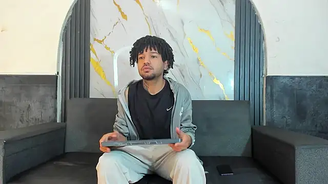 Snapshot of Angelo_Blessed chatting on May 29, 2026, 6:39 pm Angelo Blessed online show from May 29, 2026, 6:39 pm