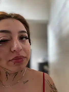 CarolQueen1  online show from June 20, 2026, 1:14 pm