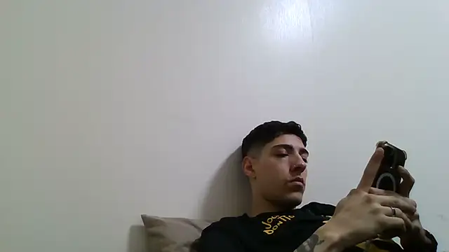 Snapshot of BielAlvesBR chatting on March 10, 2026, 11:54 pm BielAlvesBR online show from March 10, 2026, 11:54 pm