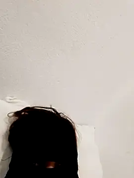 Snapshot of Fati-180 chatting on March 12, 2026, 7:53 pm Fati-180 online show from March 12, 2026, 7:53 pm