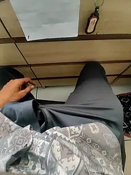 Snapshot of ritikx1a chatting on March 9, 2026, 9:24 am ritikx1a online show from March 9, 2026, 9:24 am