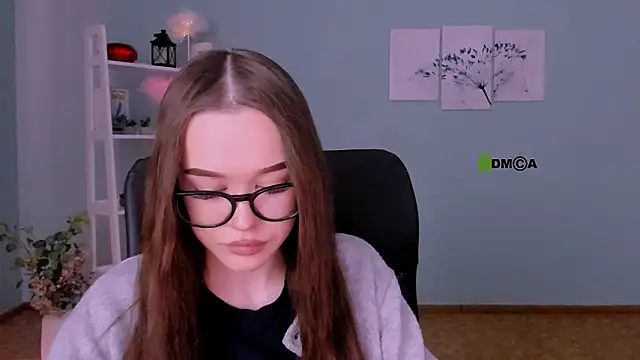 Snapshot of nila_eclipse chatting on March 12, 2026, 9:37 am nila eclipse online show from March 12, 2026, 9:37 am