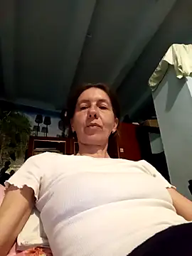 Tania9876 online show from May 12, 2026, 7:33 pm