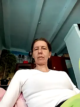 Tania9876 online show from May 17, 2026, 7:28 am