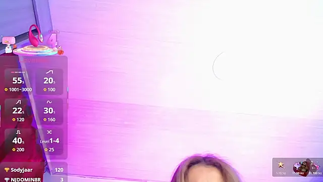 VivienneNoir online show from May 11, 2026, 4:04 pm