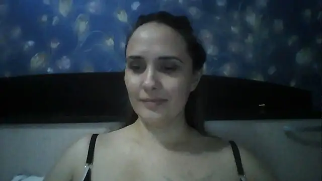 Alisa07qw online show from March 24, 2026, 2:22 pm